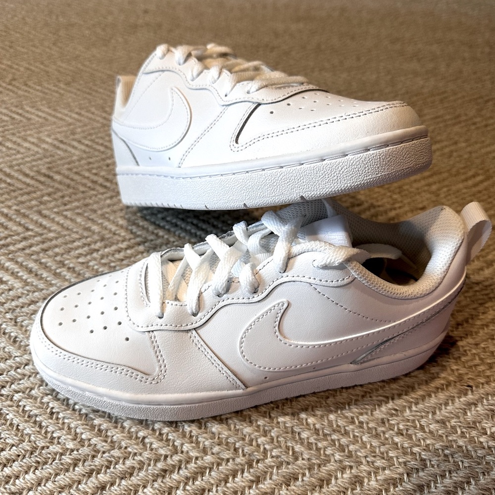 NIB white Nike Court Sneakers